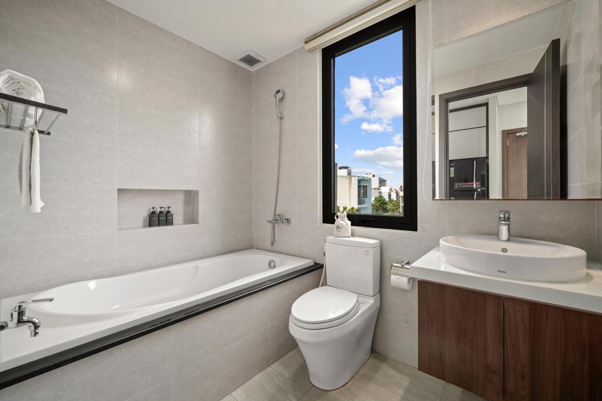 Luat Anh 88 Hotel & Apartment Дананг Екстериор снимка